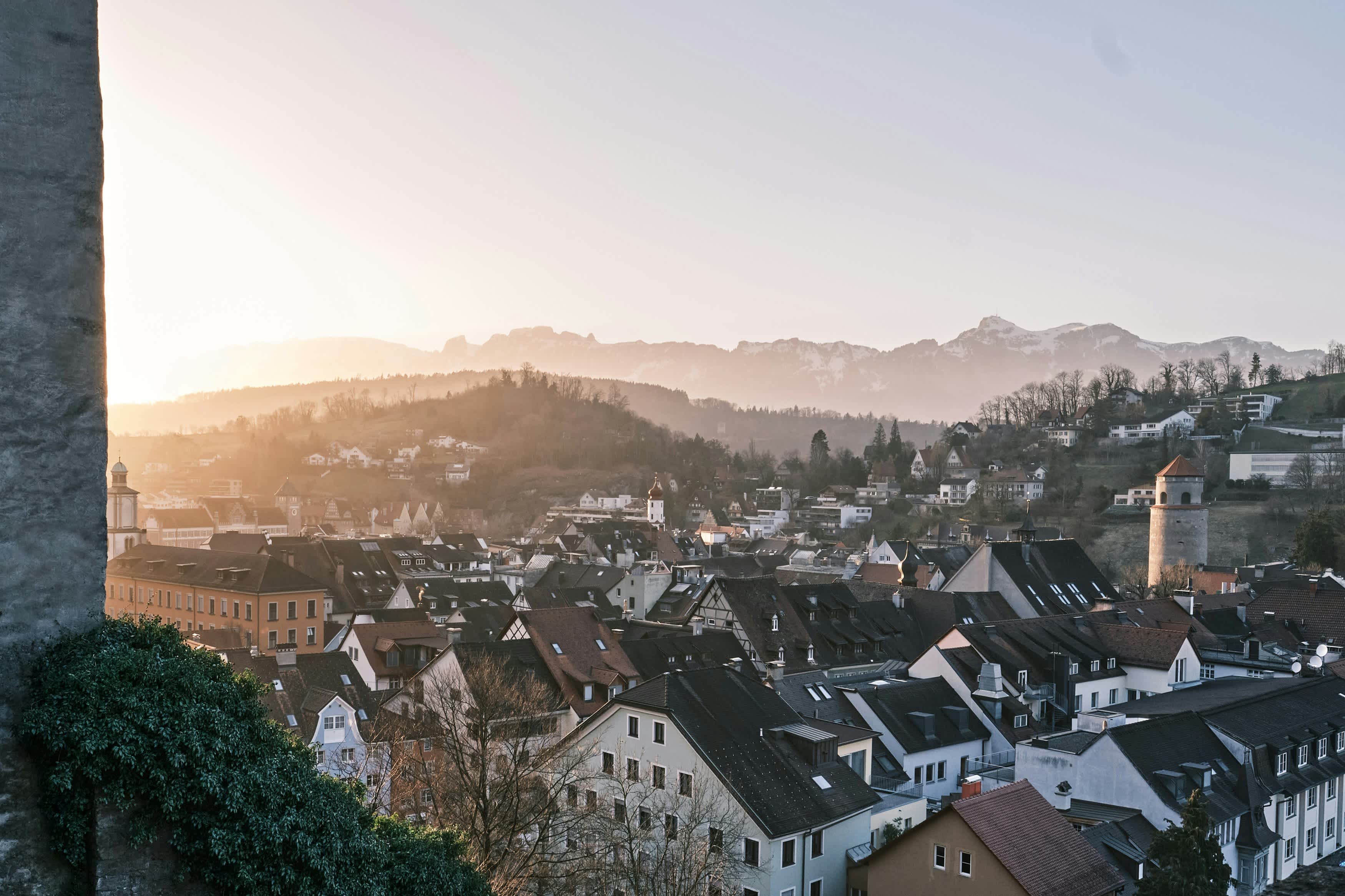 Entdecke Nüziders: Ein charmantes Dorf in Vorarlberg mit idyllischer Landschaft und regionalen Schätzen. Erlebe die Lebensqualität in der lebenswerten Gemeinde.